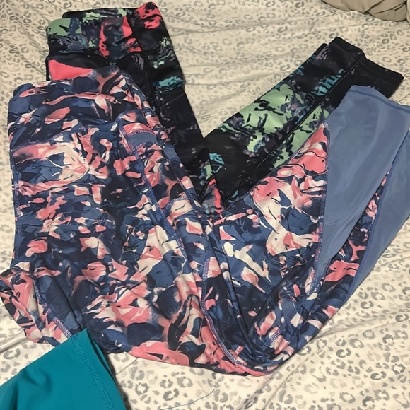 3 Pairs of Blue Full Length Leggings - Large - Picture 3 of 5